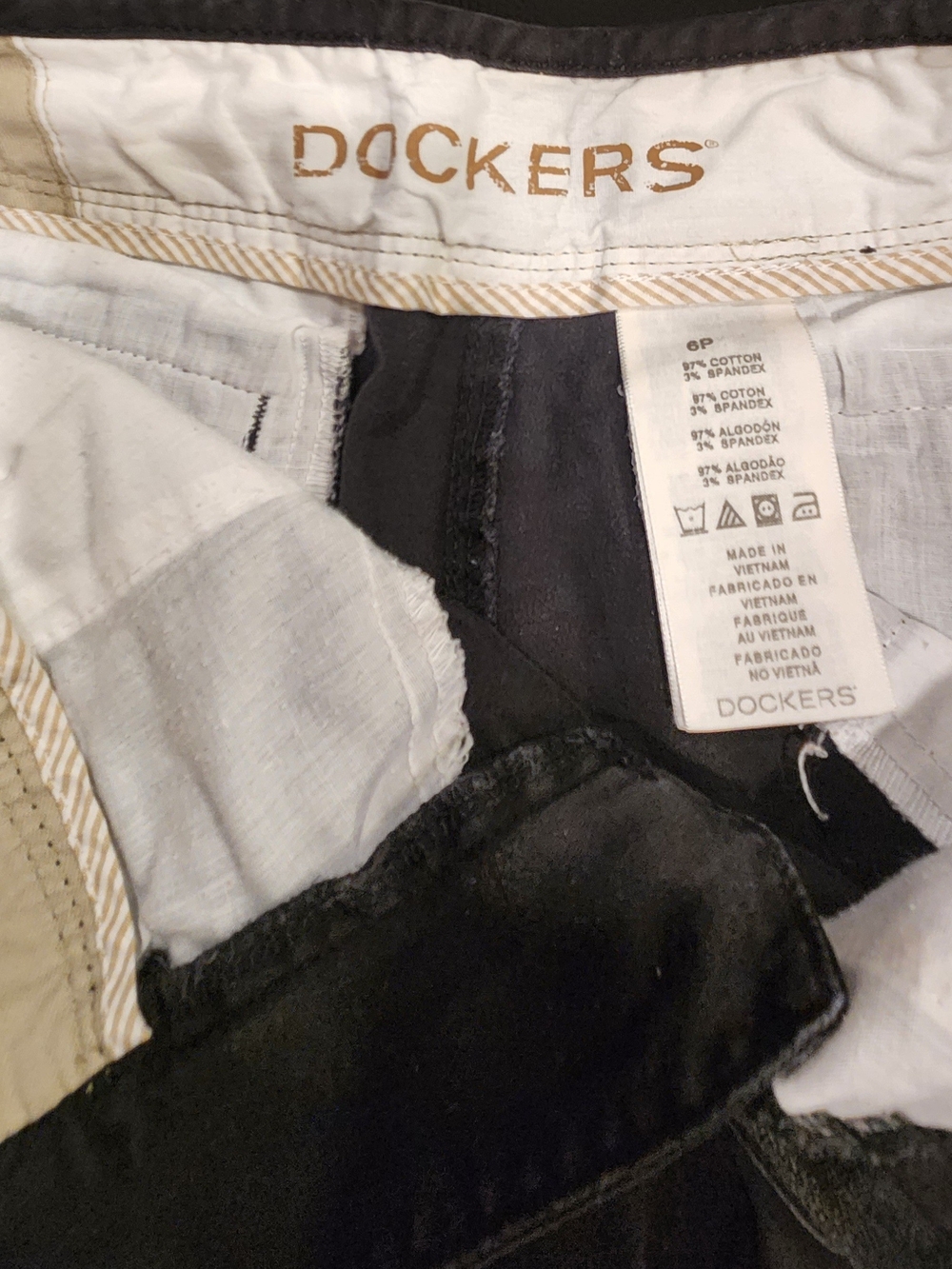 Dockers Women's Black Flat-Front Shorts - Picture 3 of 4